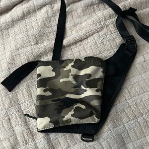 Nike crossbody pouch